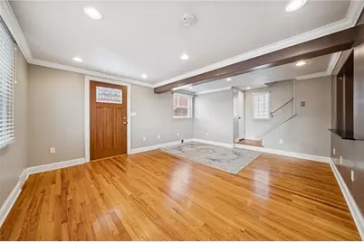 465 Macassar Dr, Baldwin Twp, PA 15236 - Photo 4