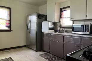 1026 Washington Ave, Monaca, PA 15061 - Photo 6