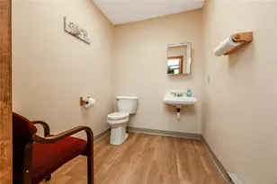 610 W Main St, Grove City Boro, PA 16127 - Photo 16