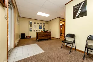 610 W Main St, Grove City Boro, PA 16127 - Photo 34