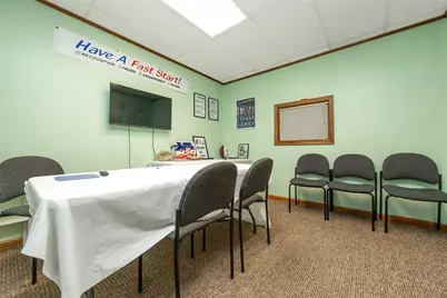 610 W Main St., Grove City Boro, PA 16127 - Photo 40