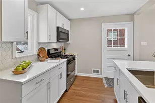 578 Moreland Dr, Pittsburgh, PA 15243 - Photo 12