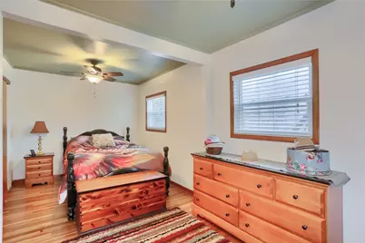 955 Woodside Ave, Ellwood City, PA 16117 - Photo 20