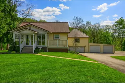 955 Woodside Ave, Ellwood City, PA 16117 - Photo 2
