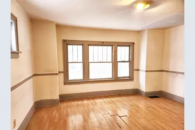 399 Baldwin Ave, Sharon, PA 16146 - Photo 8