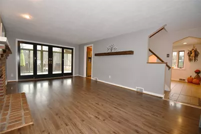 110 Thames Pl, Pittsburgh, PA 15241 - Photo 4