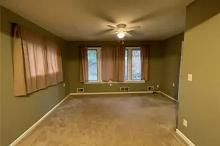 530 Jenne Dr, Pittsburgh, PA 15236 - Photo 16