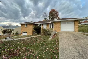 530 Jenne Dr, Pittsburgh, PA 15236 - Photo 1