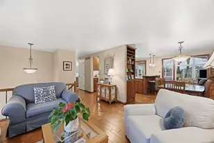 148 Carriage Hill Rd, Ross Twp, PA 15116 - Photo 4