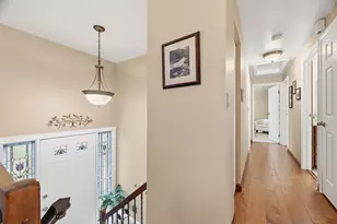 148 Carriage Hill Rd, Ross Twp, PA 15116 - Photo 2