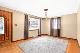 2421 Cronemeyer Ave, Pittsburgh, PA 15212 - Photo 4