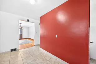 2421 Cronemeyer Ave, Pittsburgh, PA 15212 - Photo 16