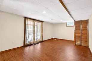 2421 Cronemeyer Ave, Pittsburgh, PA 15212 - Photo 20