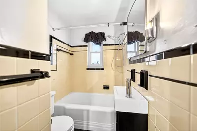 2421 Cronemeyer Ave, Pittsburgh, PA 15212 - Photo 10