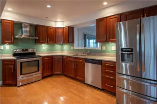 235 Highview Ave, Indiana Township, PA 15238 - Photo 14