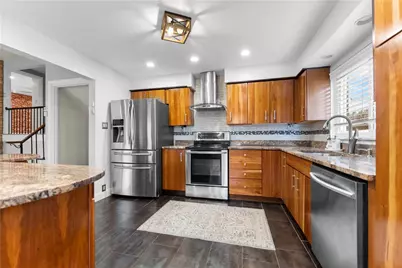 1274 Folkstone Dr, Pittsburgh, PA 15243 - Photo 6