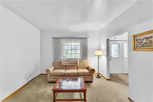 324 Beech St, Vandergrift, PA 15690 - Photo 4