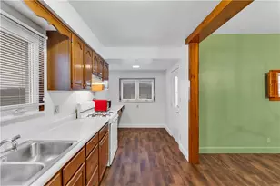 324 Beech St, Vandergrift, PA 15690 - Photo 8