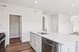 206 Joseph Dr, New Stanton, PA 15639 - Photo 16