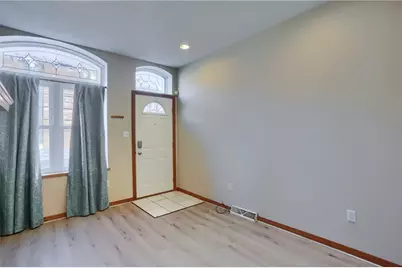 2810 Sarah St #1, Pittsburgh, PA 15203 - Photo 4