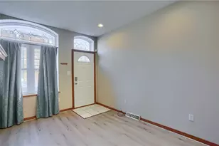 2810 Sarah St, Pittsburgh, PA 15203 - Photo 4