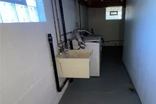 315 W Miller Ave, Munhall, PA 15120 - Photo 10