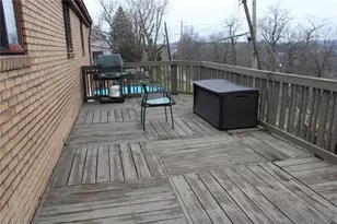 318 Rockfield Rd, Scott Township, PA 15243 - Photo 2