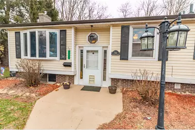 716 Stauffer Ave, Scottdale, PA 15683 - Photo 2