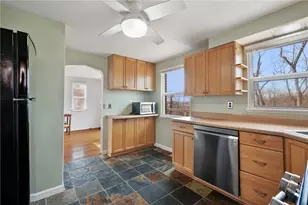 126 Gardenview Dr, Pittsburgh, PA 15212 - Photo 12