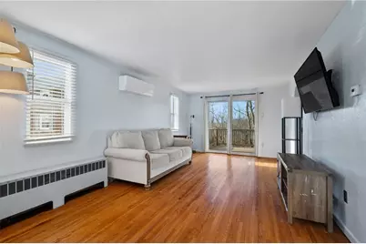 126 Gardenview Drive, Pittsburgh, PA 15212 - Photo 4