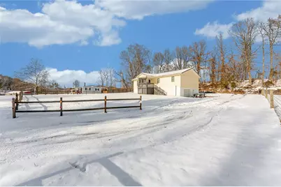 135 Virginia Street, Kirby - Mount Morris, PA 15349 - Photo 14