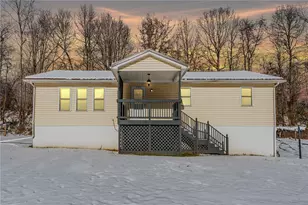 135 Virginia St, Kirby - Mount Morris, PA 15349 - Photo 2