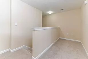 1201 Lenox Oval, Ross Twp, PA 15237 - Photo 14