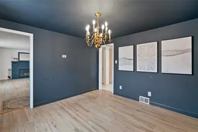 2324 Wells Dr, Bethel Park, PA 15102 - Photo 10