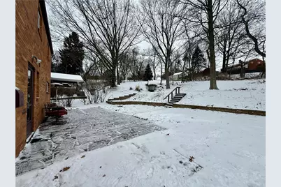 2324 Wells Dr, Bethel Park, PA 15102 - Photo 36