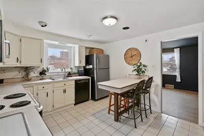 2324 Wells Dr, Bethel Park, PA 15102 - Photo 18