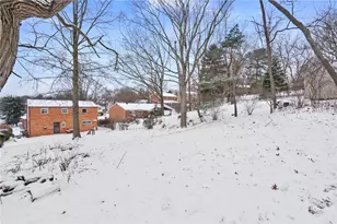 2324 Wells Dr, Bethel Park, PA 15102 - Photo 38