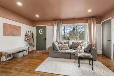 172 E Wedgewood Drive, Ross Twp, PA 15229 - Photo 10