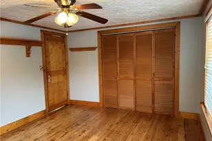 1675 Raspberry Rd, Green/Commdre/Prchse, PA 15728 - Photo 12