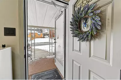 6711 E Barivista Dr, Pittsburgh, PA 15147 - Photo 4