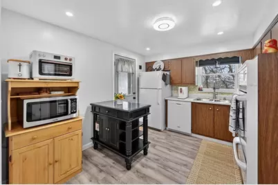 6711 E Barivista Dr, Pittsburgh, PA 15147 - Photo 14