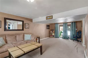 410 Governor Dr, Pittsburgh, PA 15101 - Photo 24