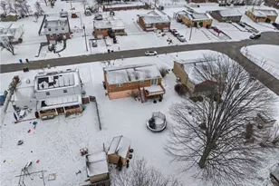 410 Governor Dr, Pittsburgh, PA 15101 - Photo 32