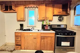 1118 Woodbine St, Pittsburgh, PA 15201 - Photo 2