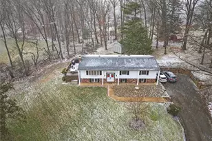2589 Stonechip Dr, Hampton, PA 15101 - Photo 2