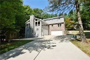 255 Kittanning Pike, Pittsburgh, PA 15215 - Photo 36