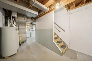 690 Pine Valley Dr, Pittsburgh, PA 15239 - Photo 26