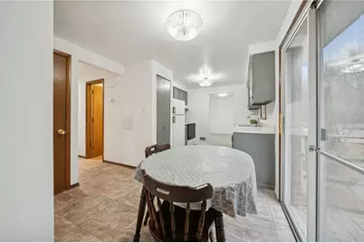 690 Pine Valley Dr, Pittsburgh, PA 15239 - Photo 6