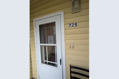 725 Chartiers St #2, Bridgeville, PA 15017 - Photo 2