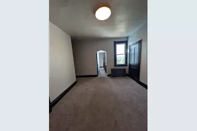 1818 Westmont Ave, Pittsburgh, PA 15210 - Photo 12